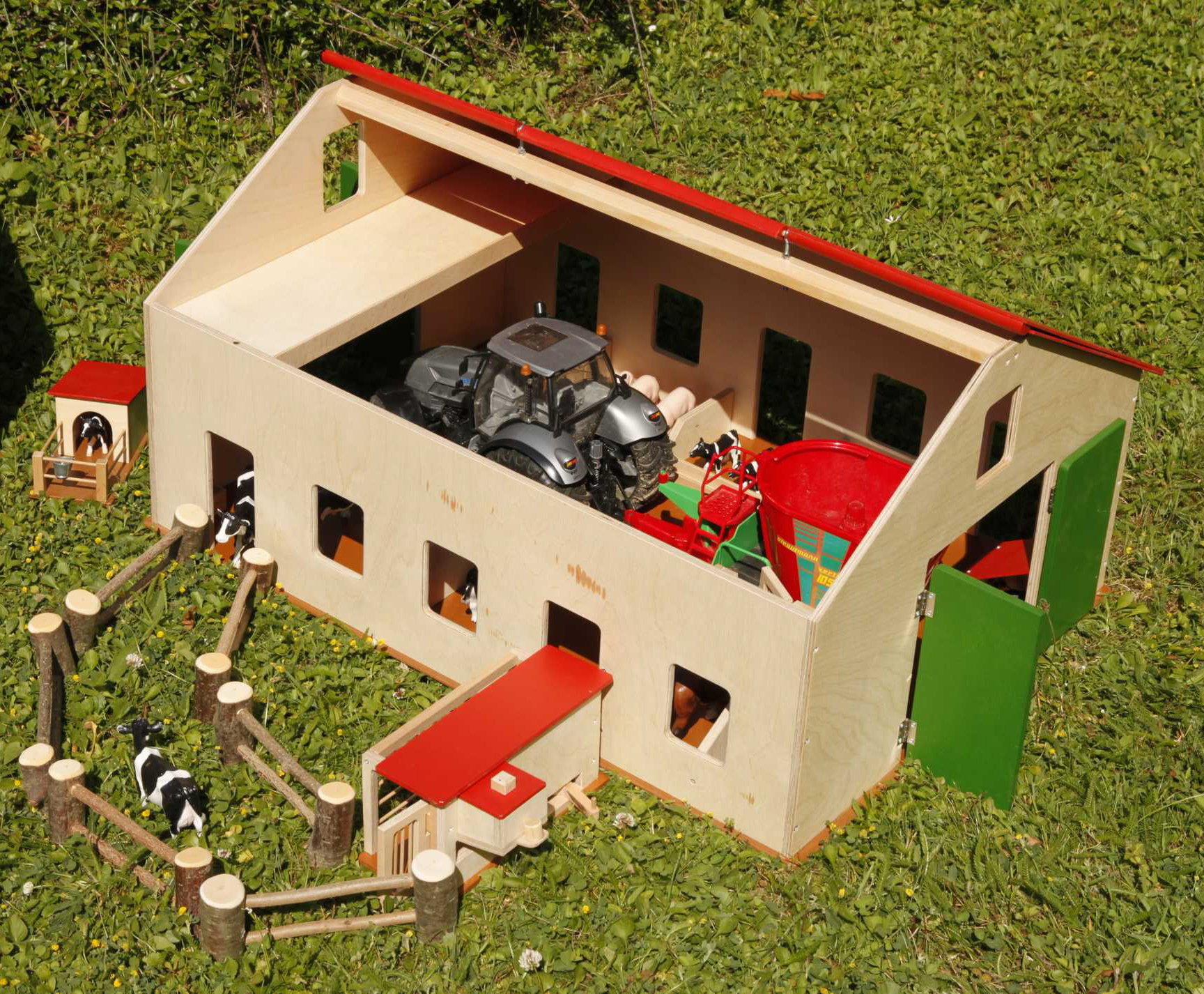 Boxenlaufstall_m_Pferdebox_in_03